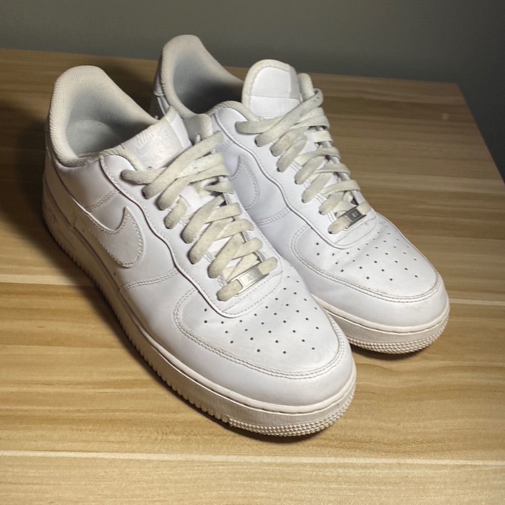 Nike white air force 1